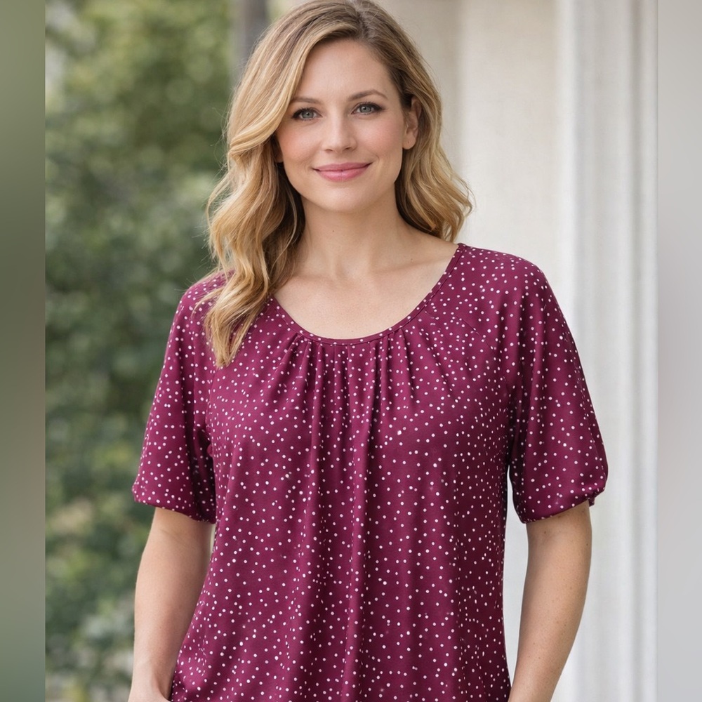 BloomChic Red Short Sleeve Pleated Blouse